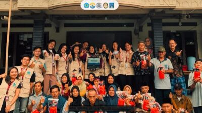 Inovasi Hijau KKN UNRIYO: Peternakan Bersih Bebas Bau dan Lalat