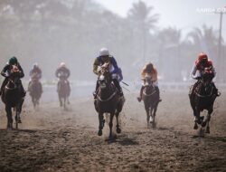 Pacuan Kuda Berlatar Laut Pangandaran Jadi Ajang Promosi Wisata