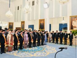 Prabowo Anugerahkan Tanda Kehormatan untuk 141 Tokoh