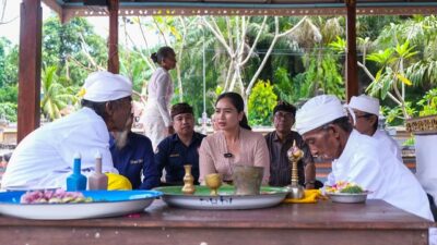 Keunikan Budaya Bali di Sulawesi Barat: Wamenpar Mendorong Desa Tommo Jadi Destinasi Wisata Unggulan