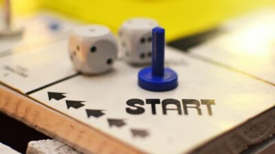 Menunggu Gaji Naik untuk Investasi? Jangan!