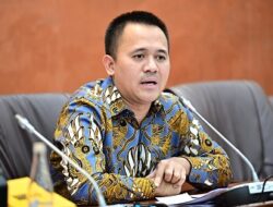 DPR Desak Pemerintah Tindak Tegas Pinjol Ilegal