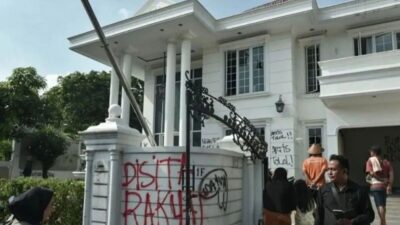 Anak di Bawah Umur Ikut Jarah Rumah Uya Kuya