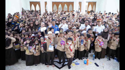 KAI Daop 1 Jakarta Kenalkan Dunia Perkeretaapian kepada Anak melalui “KAI Goes to School – Edutrain”