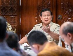 Prabowo Bahas Stimulus Ekonomi, Pastikan Program Strategis Berjalan