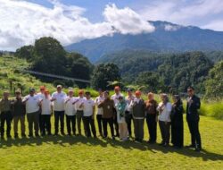 PTPN I Bersama Menko PMK Gerakkan Penanaman Ribuan Pohon di Puncak