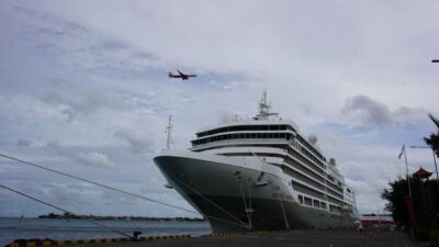 Berkat BMTH , 2 Kapal Cruise Besar Kembali Sandar Bersama di Pelabuhan Benoa 