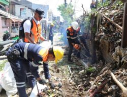 KAI Daop 1 Jakarta Tindak Lanjuti Laporan Warga Terkait Potensi Longsor di Ruang Manfaat Jalur Kereta Api Menteng