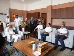 KAI dan Pemprov Jawa Barat Perkuat Sinergi Bahas Keselamatan Perlintasan dan Revitalisasi Stasiun Bandung