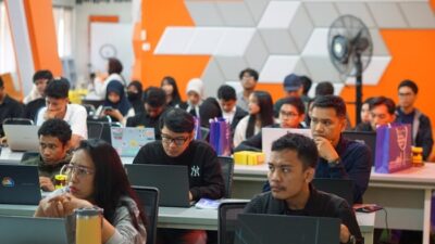 Kolaborasi Telkom AI Connect, Alibaba Cloud, dan HiColleagues Hadirkan Sertifikasi AI Bertaraf Global di Makassar
