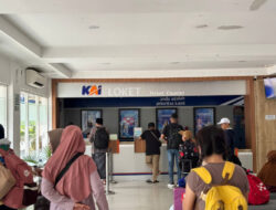 Wujud Tanggung Jawab kepada Pelanggan, KAI Daop 4 Layani Refund Tiket 4 Ribuan Pelanggan selama Gangguan Imbas Genangan Air di Jalur Semarang Tawang – Alastua