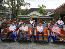 KAI Salurkan Bantuan CSR Becak Listrik kepada Pemerintah Daerah DIY Dukung Ekosistem Transportasi Modern yang Ramah Lingkungan