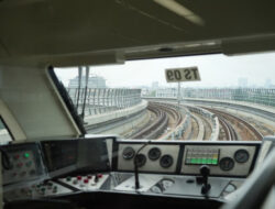 Dorong Masyarakat Gunakan Transportasi Umum saat Libur Akhir Tahun, KAI Terapkan Tarif Akhir Pekan pada Layanan LRT Jabodebek