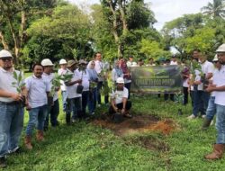 PTPN IV Regional VII Tanam 2.200 Pohon di Hari Menanam Pohon Indonesia