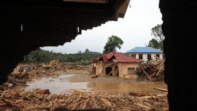 RI Tolak Bantuan Asing, Klaim Mampu Tangani Bencana Sumatra