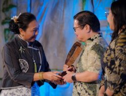 Grab dan Tiket.com Raih Penghargaan Wonderful Indonesia