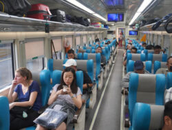 Wisman Makin Memilih Kereta Api: 28 Ribu Turis Gunakan KA dari Semarang