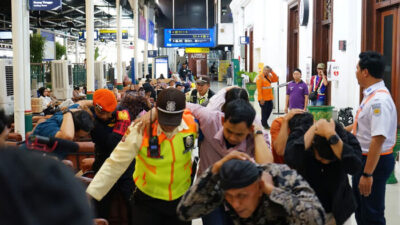 Komitmen Pada Keselamatan, KAI Daop 6 Yogyakarta Gelar Simulasi Keadaan Darurat