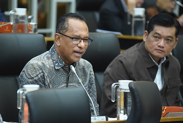 Anggota Komisi IV DPR RI Usman Husin memberikan pernyataan mengenai urgensi perlindungan petani dan penegakan hukum terhadap penyelundupan komoditas pangan ilegal.