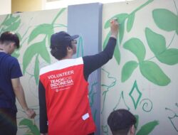 BINUS @Malang Percantik Pesona Aji Saptorenggo Lewat Program Mural Kolaboratif BINUSIAN Plants Hope