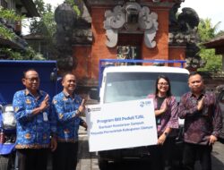 BRI Peduli Salurkan Bantuan Kendaraan Pengangkut Sampah