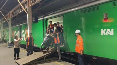 KAI Daop 4 Semarang Layani 2 Ribuan Unit Sepeda Motor pada Program Motis Nataru 2025/2026