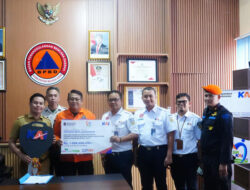 Tutup Tahun 2025, KAI Divre III Salurkan CSR Mobil Toilet Muara Enim