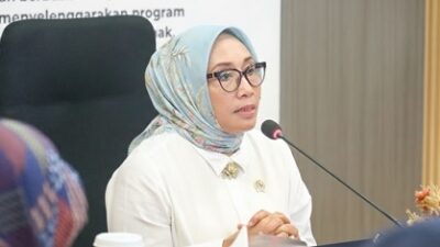 Dawai yang Putus dan Pelukan yang Terlambat