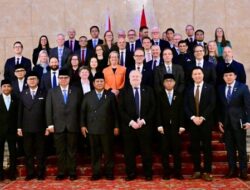 Prabowo Targetkan 10 Kampus Berstandar Dunia Beroperasi pada 2028