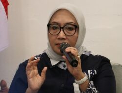 Sepasang Mata yang Lengah dan Pelajaran dari Balkon Rawa Bunga