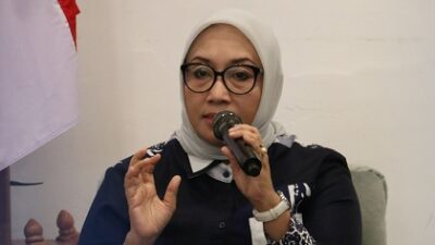 Sepasang Mata yang Lengah dan Pelajaran dari Balkon Rawa Bunga
