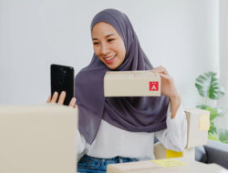 Pengiriman Logistik Jelang Ramadan Diprediksi Naik Hingga 30%, Bagaimana Kesiapan Customer Service Anda?