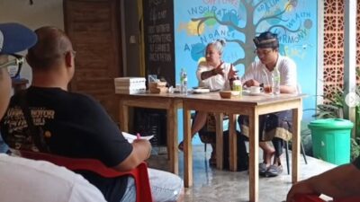 Di Bawah Langit Denpasar: Jemari Grace yang Merajut Harapan Warga