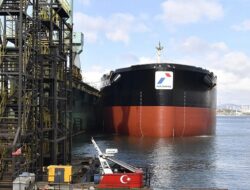 Diplomasi Intensif Kemlu Bebaskan Tanker Pertamina di Selat Hormuz