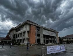 Dekadensi Tata Kelola Perguruan Tinggi: Menyoal Maladministrasi dan Nasib Hak Pendidik