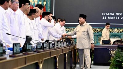 Prabowo Instruksikan Efisiensi Nasional Hadapi Krisis Global