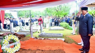 Penghormatan Terakhir Bangsa untuk Wapres Try Sutrisno