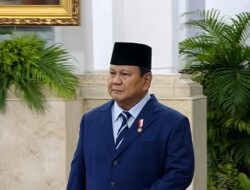 Prabowo Rombak Kabinet, Dudung dan Jumhur Resmi Masuk Istana