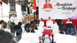 Ketua Tim Pembina Posyandu Provinsi Bali, Ibu Putri Koster, saat memberikan arahan dalam kegiatan aksi sosial Membina dan Berbagi di Kabupaten Badung. (Foto: Istimewa)