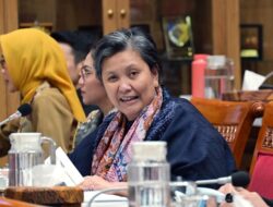 Menghitung Mundur Kiamat Guru Honorer: Saat Birokrasi Bertabrakan dengan Nurani Pendidikan