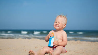 Ciri Sunscreen yang Aman untuk Kulit Bayi dan Anak