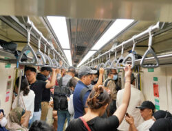 KLB Uji Coba LRT Jabodebek Mulai Dimanfaatkan Pengguna pada Jam Sibuk Pagi