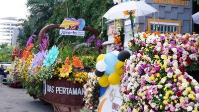 Ribuan Warga Menyaksikan Kemeriahan Flower Parade JIFF 2026, Dorong Kebangkitan Pasar Bunga Rawa Belong