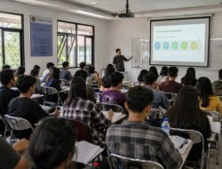 Kampus Bertambah, Mahasiswa Berkurang
