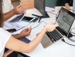International Undergraduate Program Business Information System untuk Karier Global