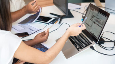 International Undergraduate Program Business Information System untuk Karier Global