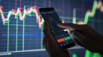 OJK Perketat Konten Kripto, Influencer Bisa Kena Denda Rp15 Miliar
