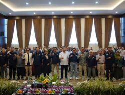 Profesor tak lagi Menara Gading