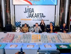 Antrean Saksi Berdasi