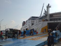 Pelabuhan Pelindo di NTT Berangsur Normal, Pemulihan Pelabuhan Maumere Dipercepat